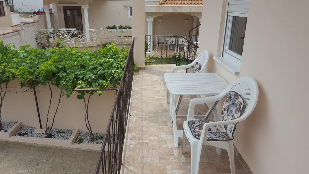 Apartments Diva Dobra Voda Ngoại thất bức ảnh